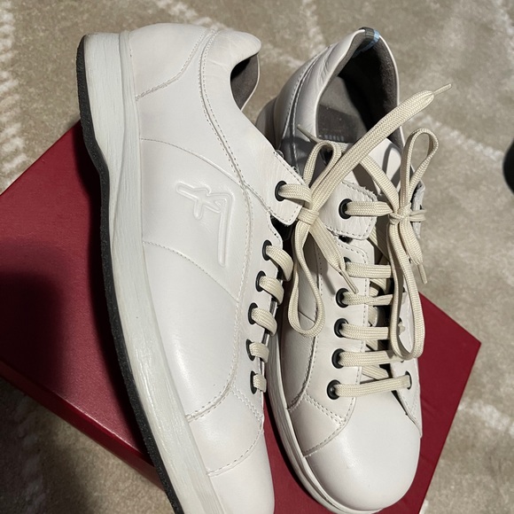 Salvatore Ferragamo - Picture 7 of 8